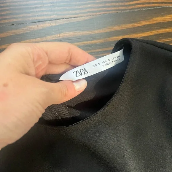 Zara Elegant Black Pleated Dress S - Picture 2 of 4